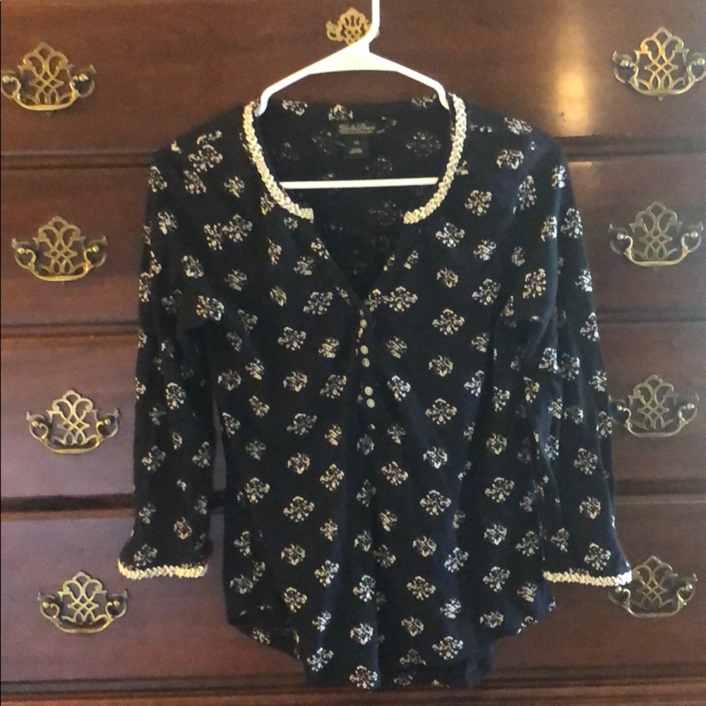 Black and Cream Top